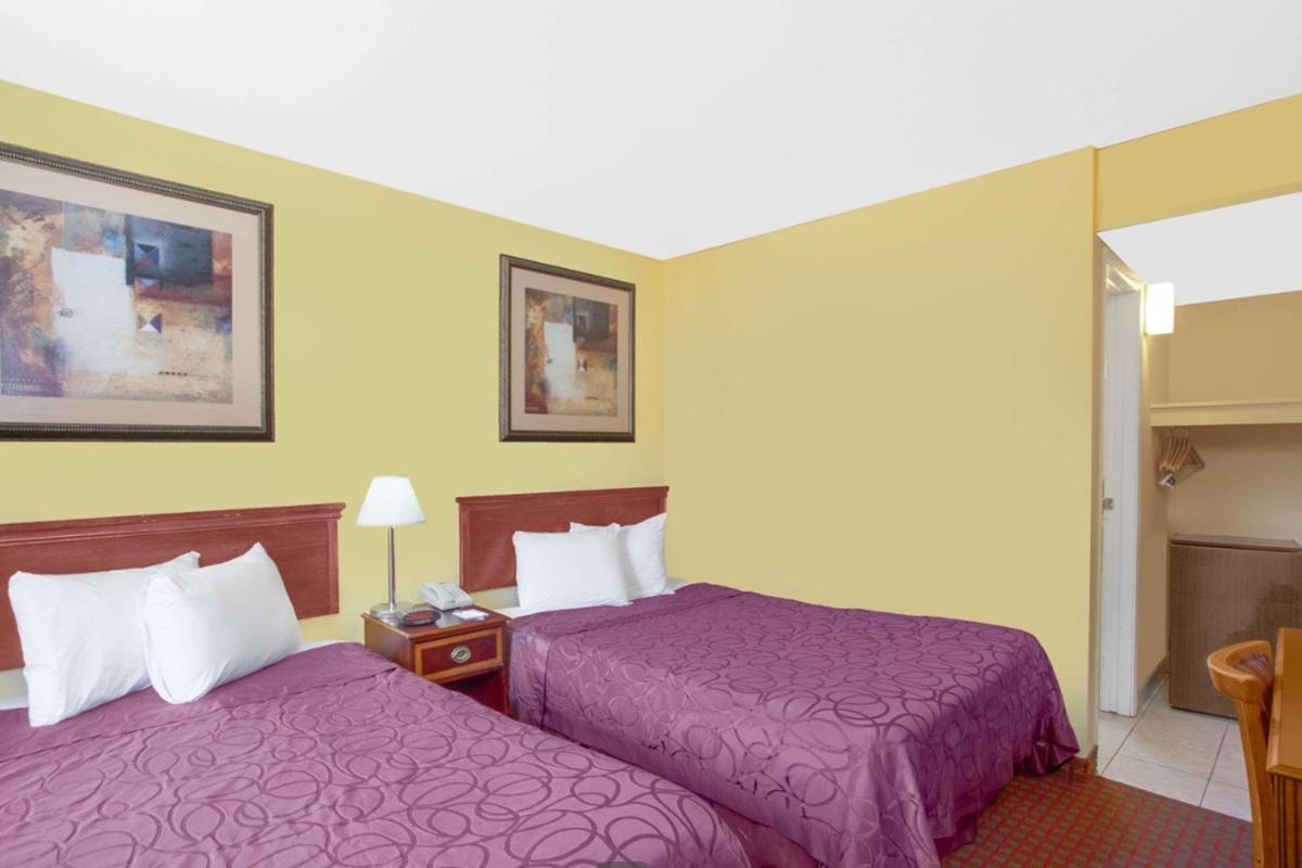 Baymont By Wyndham Coalinga Exterior foto