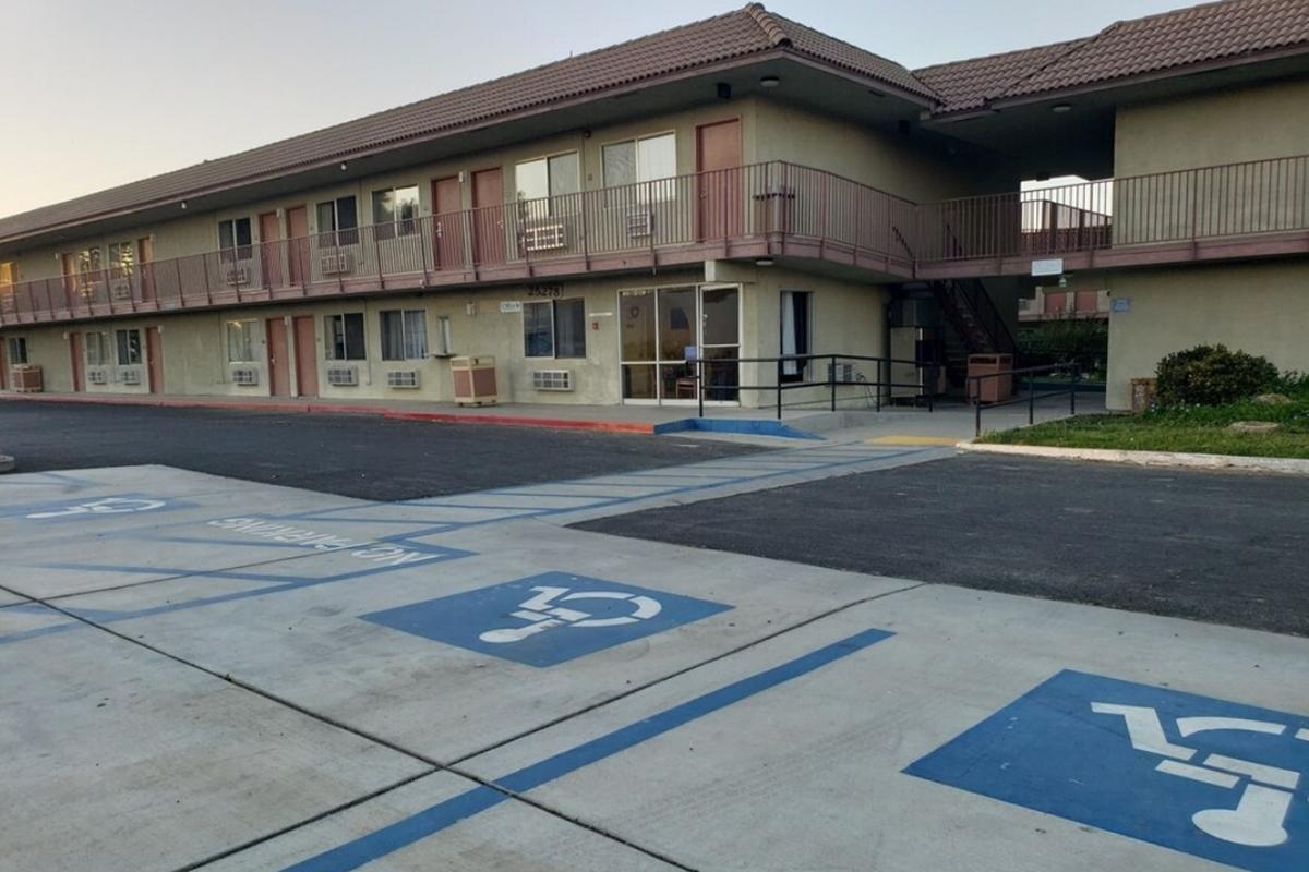 Baymont By Wyndham Coalinga Exterior foto