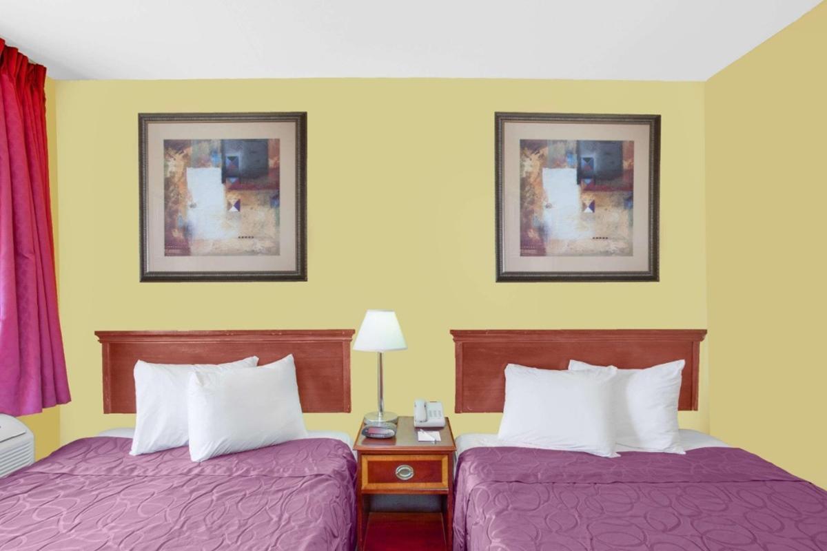 Baymont By Wyndham Coalinga Exterior foto