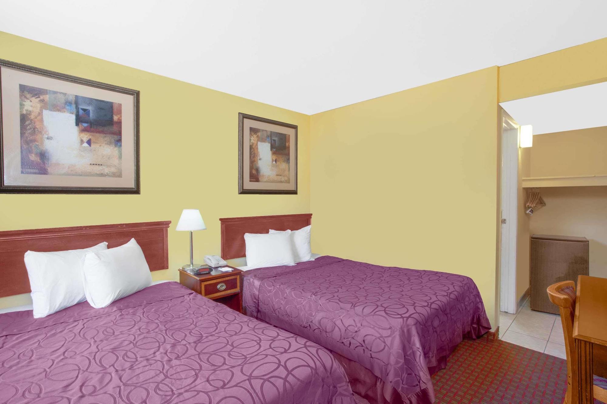 Baymont By Wyndham Coalinga Exterior foto