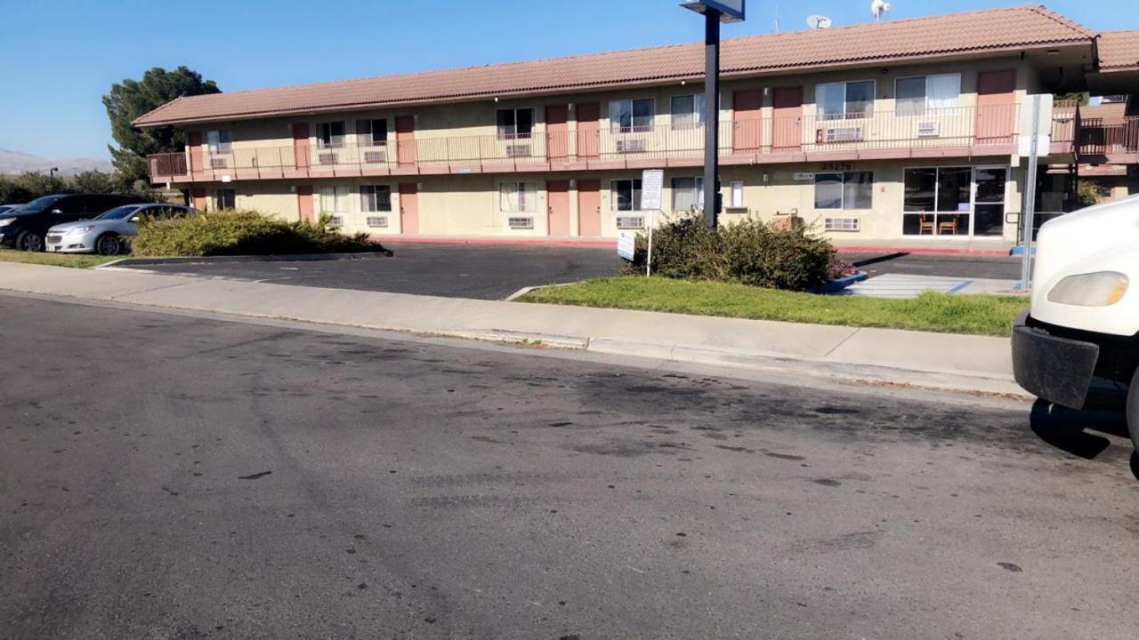 Baymont By Wyndham Coalinga Exterior foto